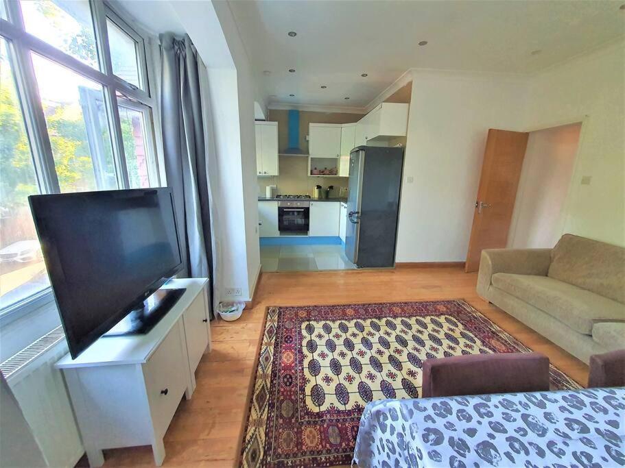 2 Bedroom Flat - Travel Direct To Heathrow/Central Londres Extérieur photo